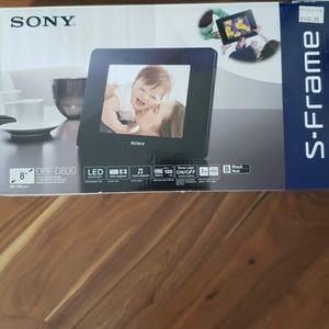Sony DPF-D830 8-Inch SVGA LCD (4:3) Digital Photo